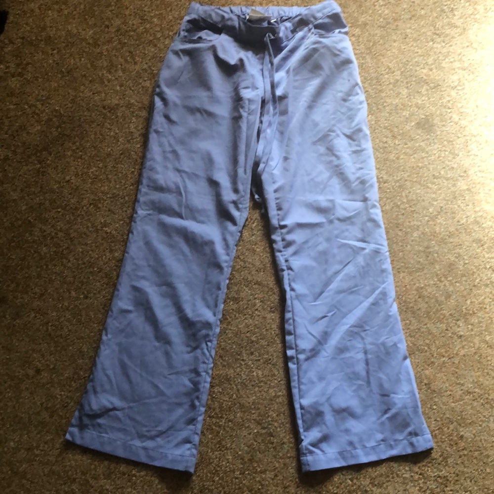 Light blue scrub pants. Brand Grey’s Anatomy. Size XS. Worn maybe three times.